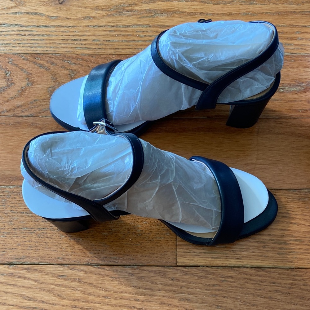 Naturalizer Bristol Women's Heel in French Navy